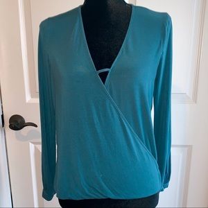 Krisa Cross Surplice Blouse in Forest Green Size S